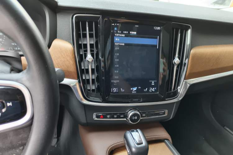 Used Volvo S90 2019 T5 Zhiyi Edition