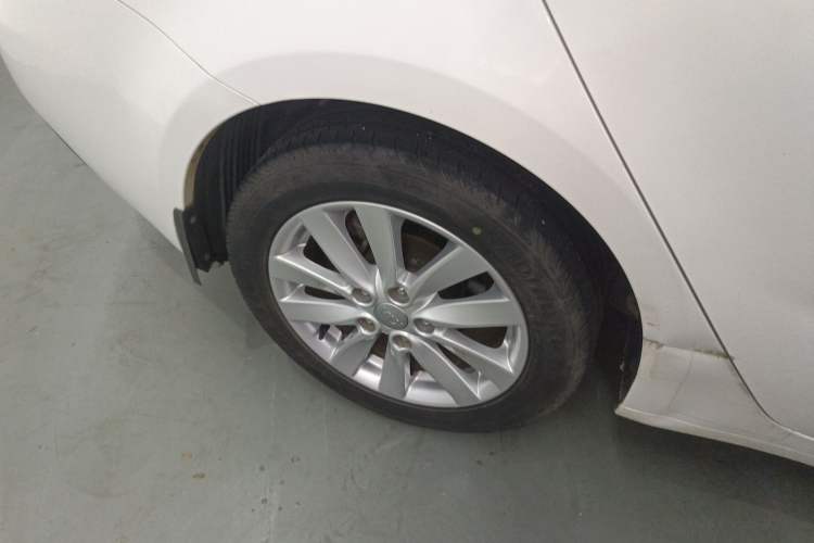 Used Kia K3 2015 1.6L Automatic GL Exterior 3