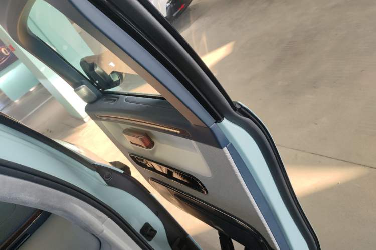 Used Zeekr MIX 2025 Long-Range Intelligent Driving Edition
