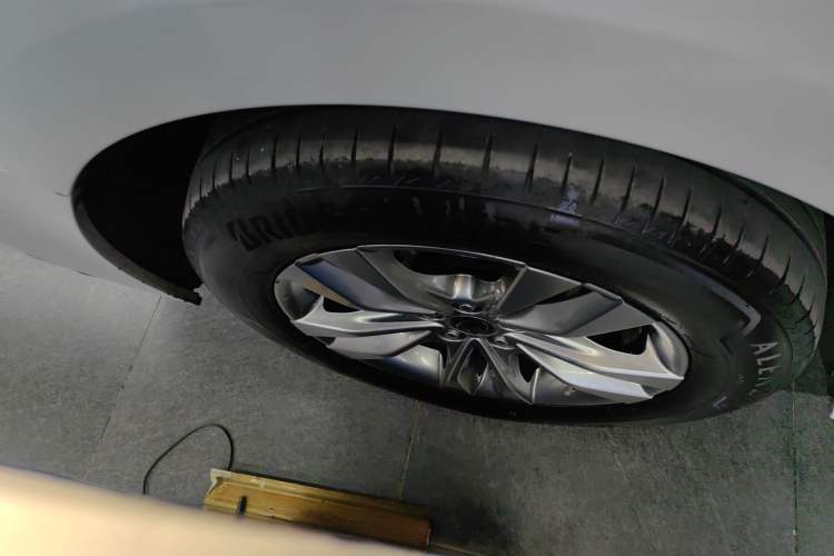 Used Toyota SIENNA 2023 2.5L Hybrid Comfort Edition Exterior 5