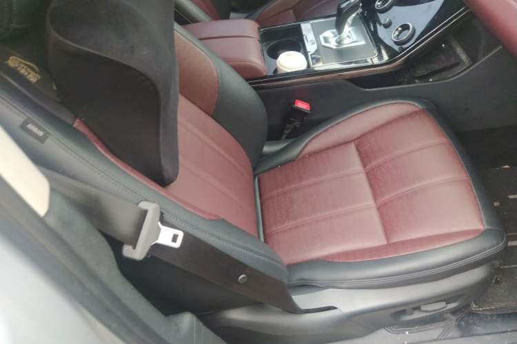 Used Land Rover Range Rover Evoque 2021 Range Rover Velar L 249PS R-Dynamic First Edition