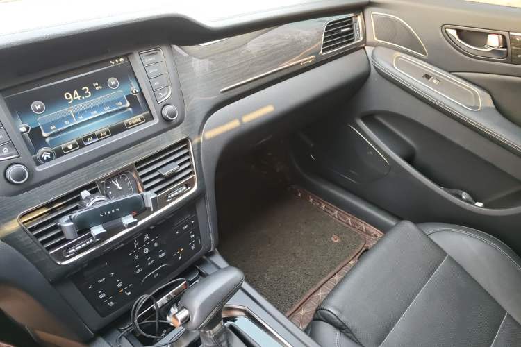 Used Hongqi H7 2018 2.0T Elite Edition