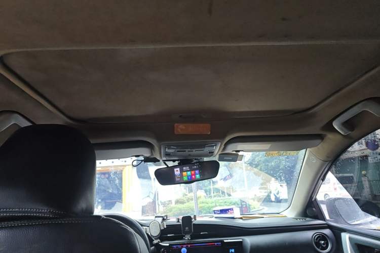 Used Toyota Corolla 2017 Revised Dual-Engine 1.8L E-CVT Leading Edition
