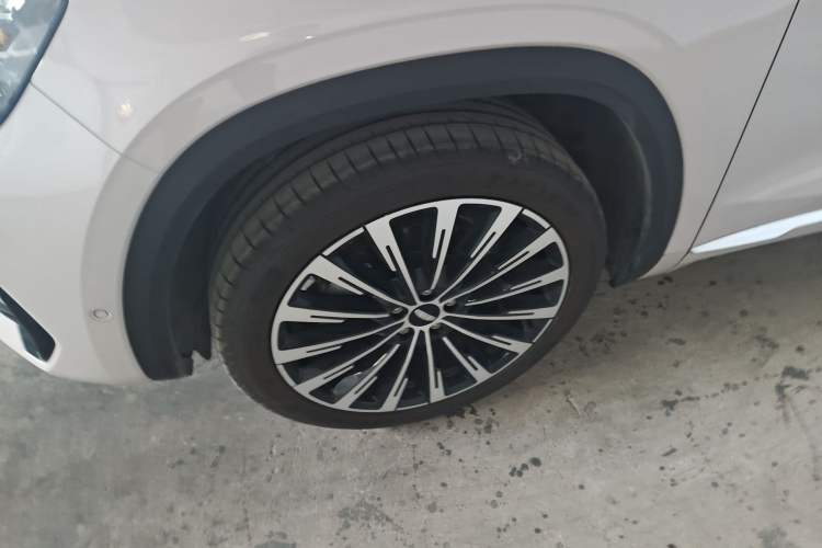 Used Geely Auto Monjaro L Intelligent Engine 2024 1.5T Tiangong Edition Left Front Wheel Hub