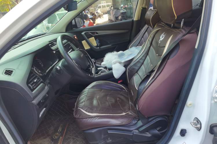 Used Dongfeng Aeolus AX7 2021 1.5T Manual ZhiXiang Edition
