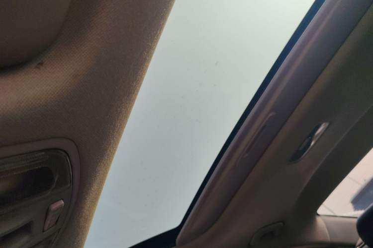 Used Hyundai Elantra (6th Generation / Lingdong) 2016 1.6L Automatic ZhiXuan · Youth Edition Headliner