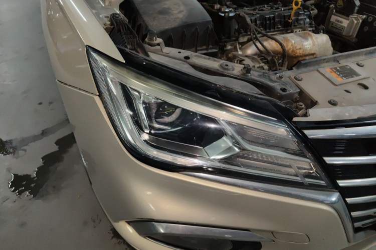 Used Roewe i5 2019 1.5L Manual 4G Connected Langyue Edition