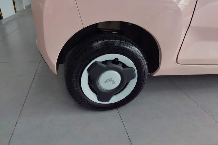 Used Wuling Hongguang MINIEV 2022 Macaron Premium Model – Lithium Iron Phosphate
