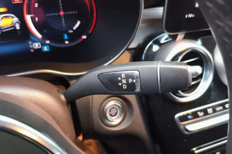 Used Mercedes-Benz GLC 2021 GLC 260 L 4MATIC Dynamic Edition Gear Lever