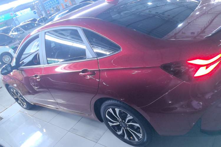 Used Chevrolet Monza 2019 RS 330T Automatic Comfort Edition China VI Standard