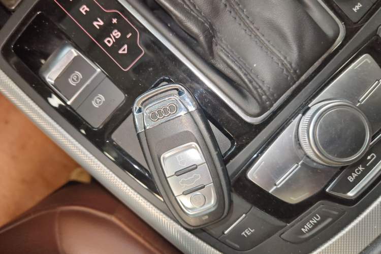 Used Audi A6L 2018 30th Anniversary Edition 35 TFSI Fashion Model
