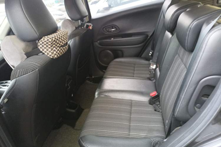 Used Honda Vezel 2015 1.8L CVT 2WD Elite Model
