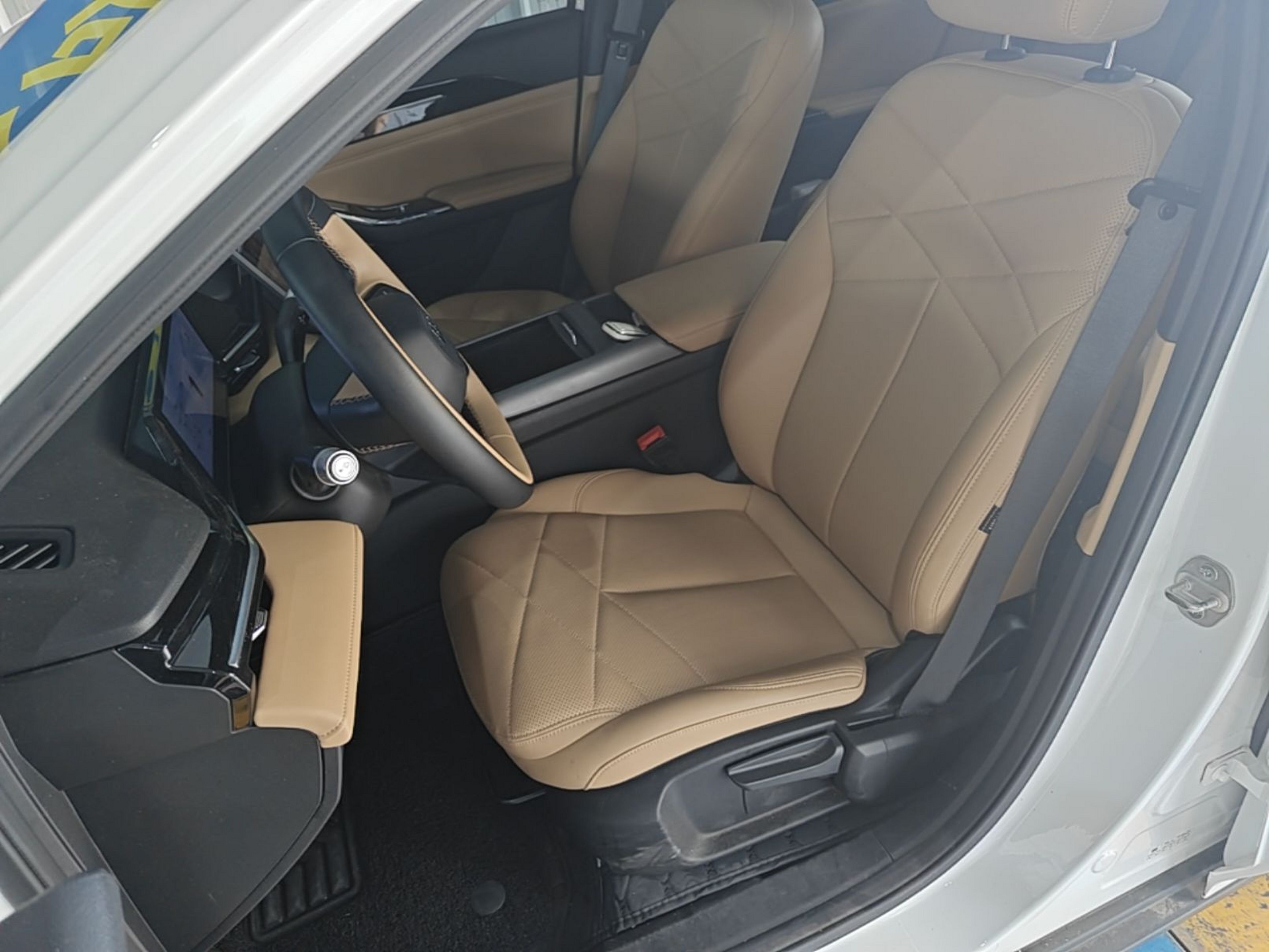 Vordere Reihe im Auto
