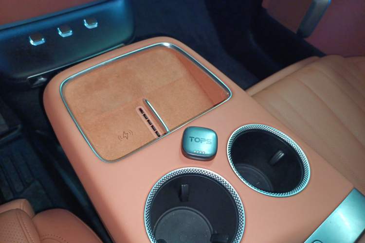 Used CHANGAN NEVO E07 2026 Model Pure Electric Four-Wheel Drive 90kWh Dacheng Edition Vehicle Key