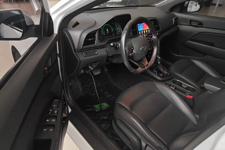 Used Hyundai Elantra (6th Generation / Lingdong) 2019 1.4T Dual-Clutch Xuan Dong · Dynamic Model