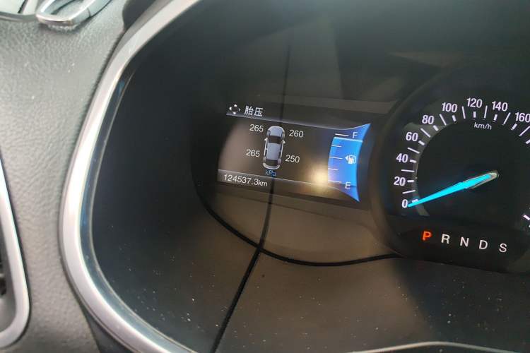 Used Ford Edge 2016 EcoBoost 245 Two-Wheel-Drive Titanium 7-Seater
