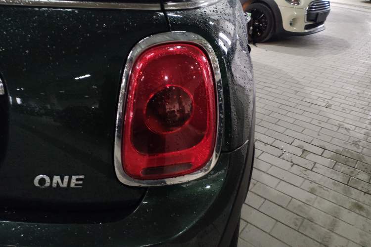 Used MINI 2016 1.2T ONE Pioneer Edition Exterior 3