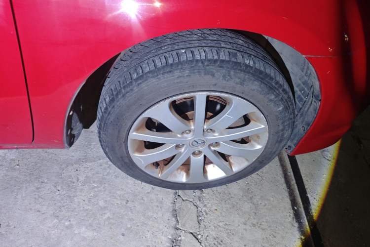 Used Mazda 6 2012 2.0L Automatic Fashion Edition Right Front Wheel Hub