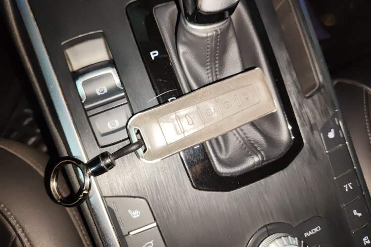 Used Wey VV7 2017 2.0T Flagship Model Vehicle Key