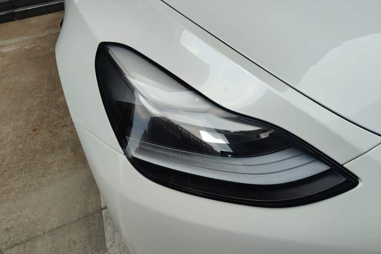 Used Tesla Model Y 2022 Long-Range All-Wheel-Drive Version
