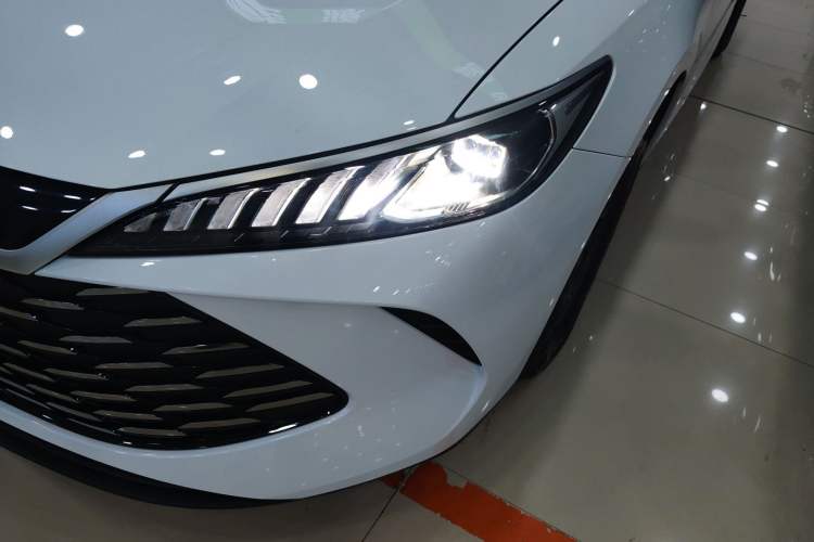 Used BYD Qin PLUS 2025 DM-i Smart Drive 55KM Leading Model