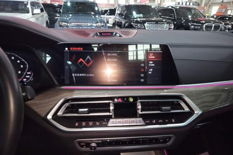 Used BMW X5 2022 Restyled xDrive 40Li M Sport Package
