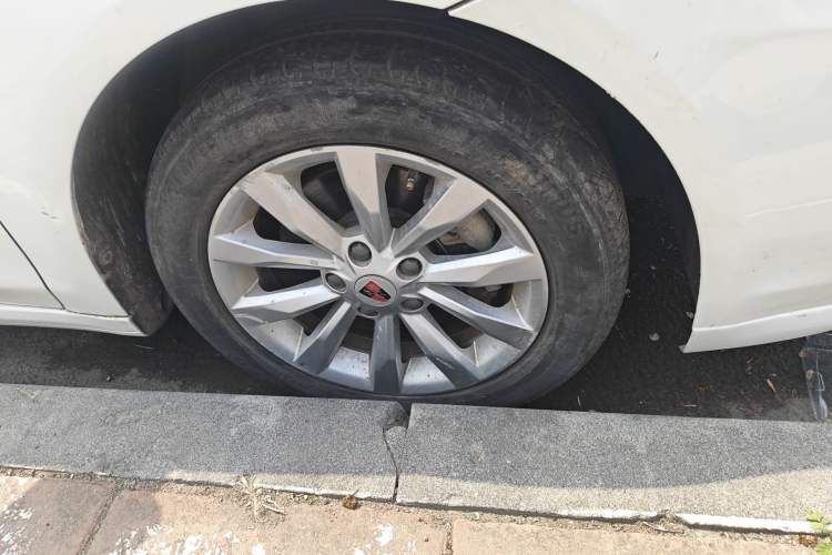 Used Roewe i6 New Energy 2017 45T Hybrid Connect & Smart Enjoyment Edition