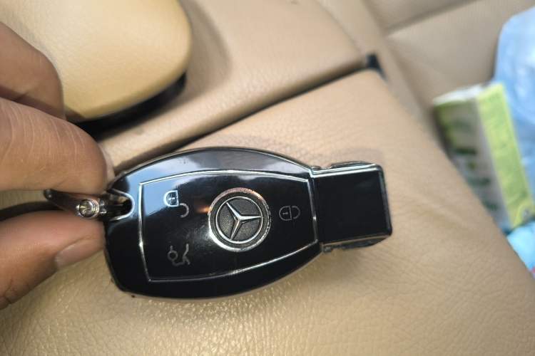 Used Mercedes-Benz S-Class 2010 S 400 L HYBRID Vehicle Key
