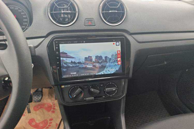 Used Volkswagen Jetta 2017 1.4L Manual Fashion Edition