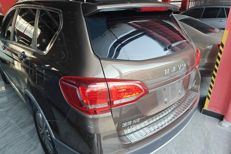 Used Haval H6 2015 Sport Edition 1.5T Automatic Two-Wheel Drive Luxury Model