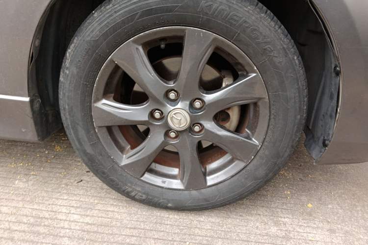 Used Mazda 3 2012 Hatchback 2.0L Automatic Luxury Model Right Front Wheel Hub