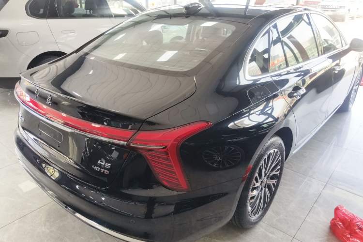 Used Hongqi H5 2025 2.0T Automatic Flag Edition – 500 000 Units Commemorative Version