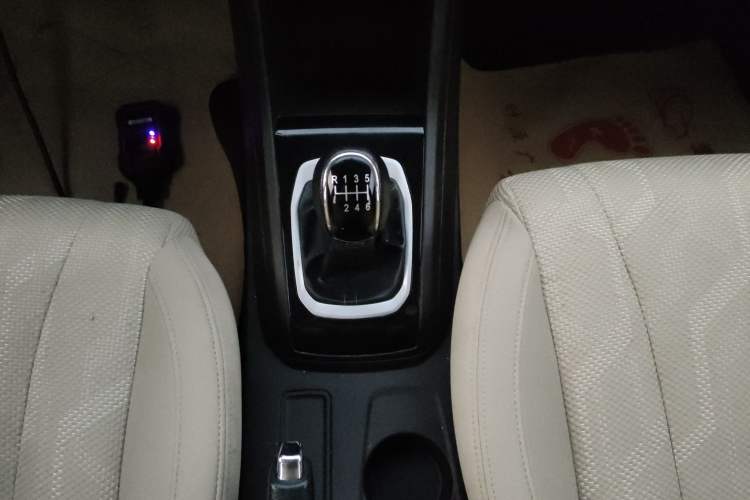 Used Baojun 310W 2017 1.5L Manual Comfort Version China V