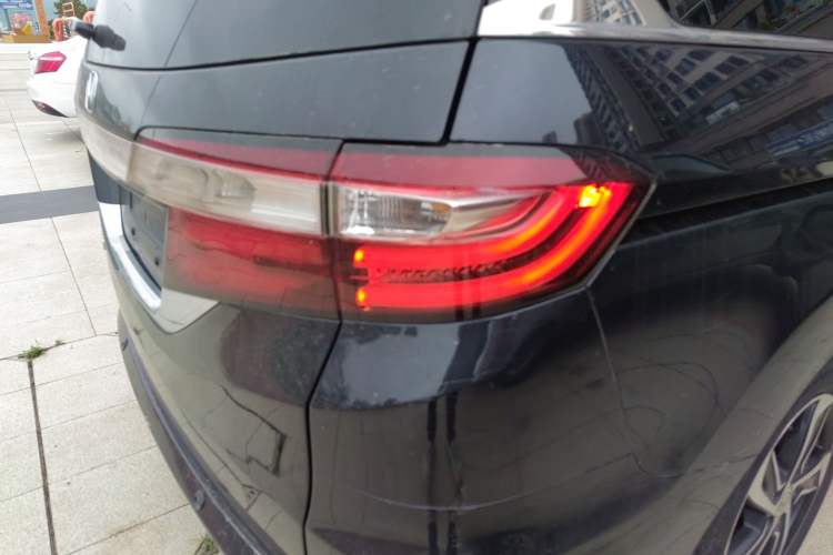 Used Honda Odyssey 2015 2.4L Smart Edition
