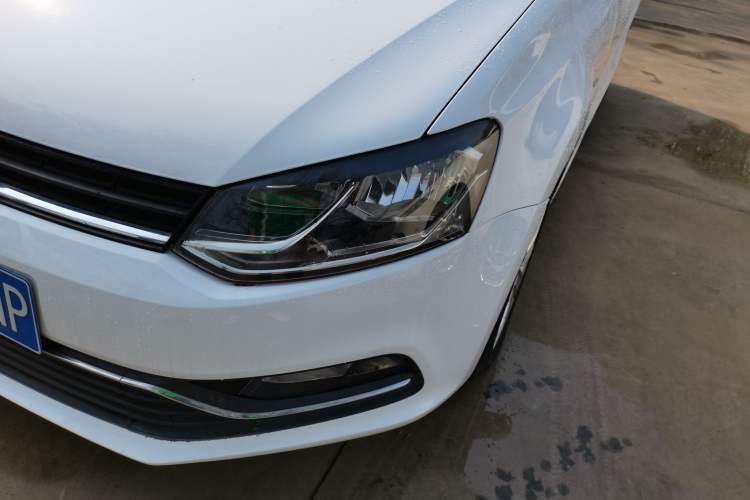 Used Volkswagen Polo 2014 1.6L Automatic Comfort Edition Left Front Headlight