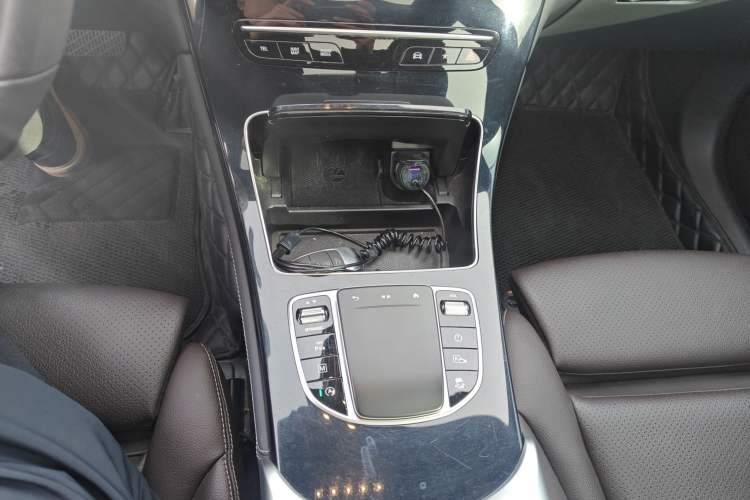 Used Mercedes-Benz GLC 2021 GLC 260 L 4MATIC Dynamic Edition
