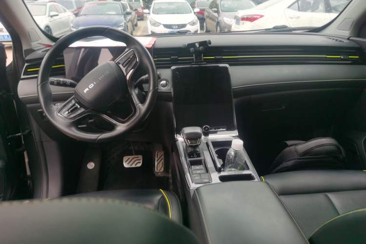 Used Roewe RX5 2021 PLUS 330TGI Automatic National Style Smart Luxury Edition Center Console