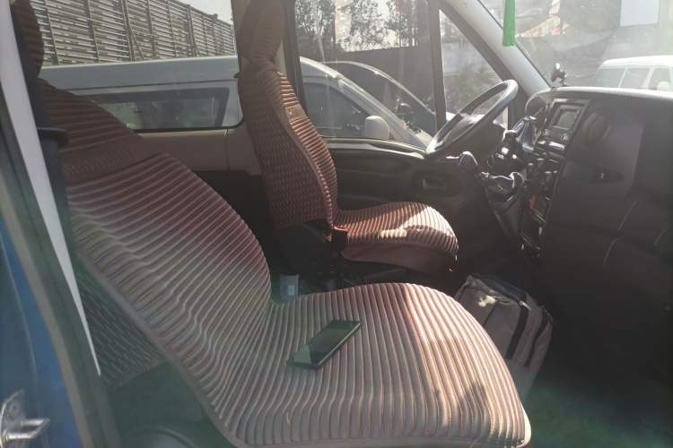 Used Iveco Eurocargo 2021 2.0T Manual Super Rui Short Wheelbase High-Roof Manual Door F1A