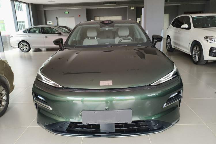 Used Geely Galaxy 8 2025 130km EM-P Starship Edition Front