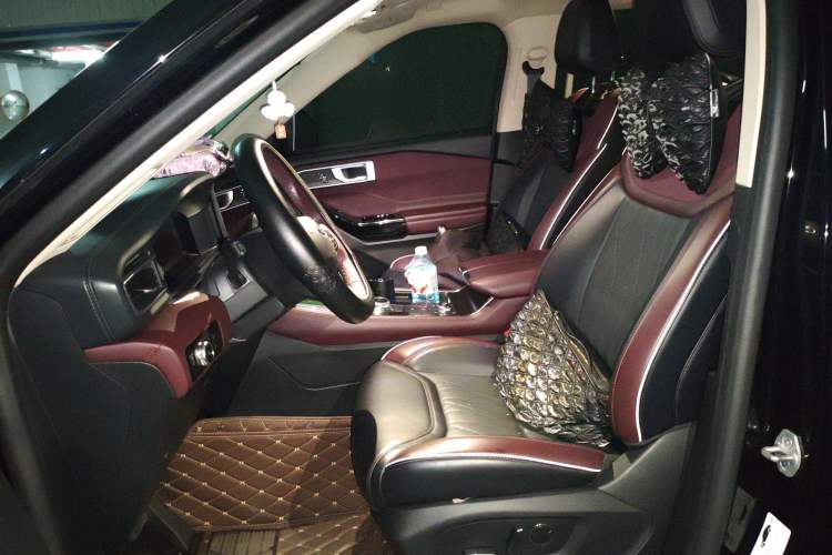 Used Ford Explorer 2023 EcoBoost 285 Four-Wheel Drive Titanium Edition 6 Seats
