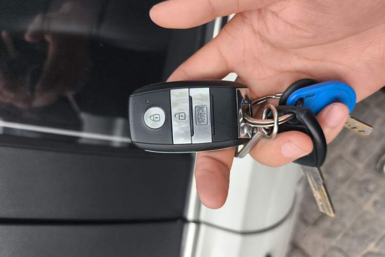 Used Kia K3 (Kai Shen) 2017 1.8L Automatic GLS Vehicle Key