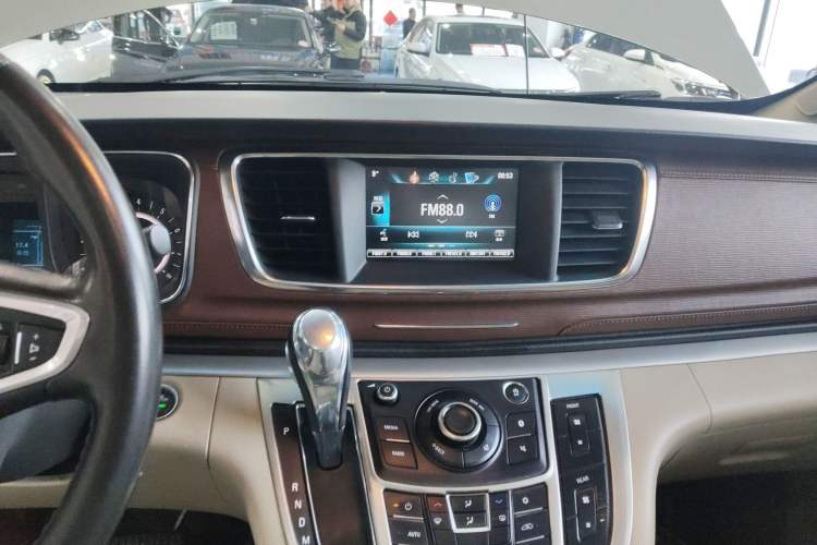 Used Buick GL8 2018 28T Luxury Model China VI Standard