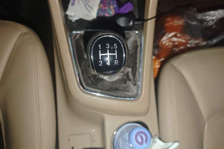 Used Baojun 730 2015 1.8L Manual Luxury Navigation ESP Version 7-seater