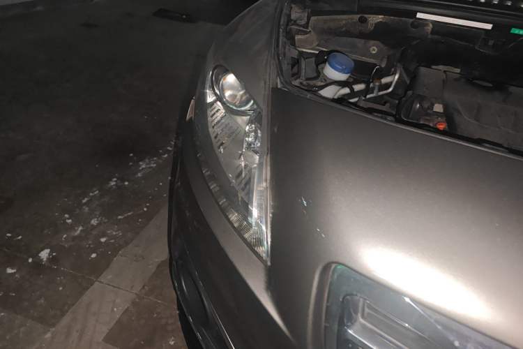 Used Peugeot 3008 2015 2.0L Automatic Trend Edition Right Front Headlight