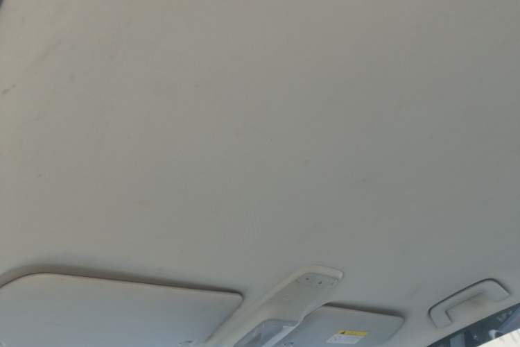 Used Baojun KiWi EV 2021 Artist Model Lithium Iron Phosphate