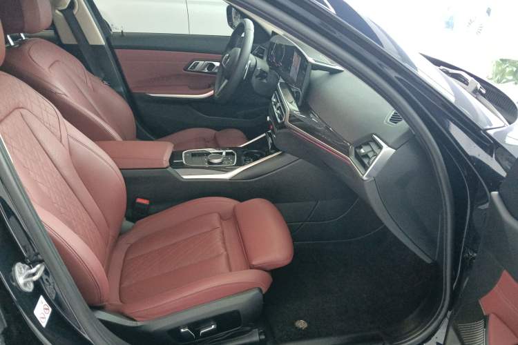 Used BMW 3 Series 2024 325Li M Sport Package Right Front Seat