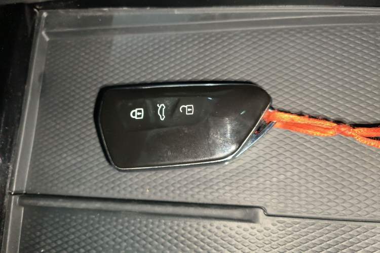 Used Volkswagen ID.UNYX 2024 Pro Long-Range Version Vehicle Key