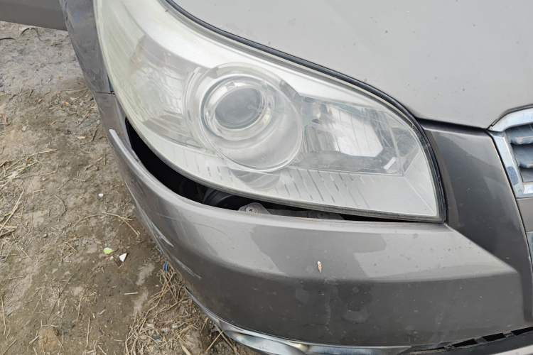 Used Chevrolet Epica 2010 1.8 Luxury Edition MT Right Front Headlight