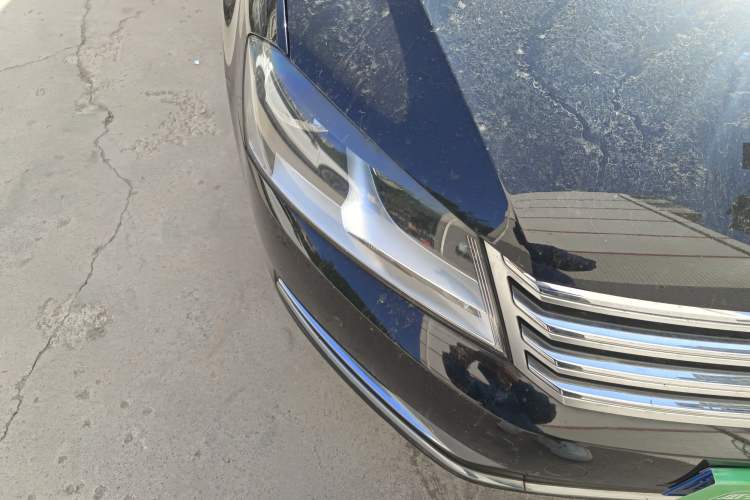 Used Volkswagen Magotan 2016 1.8TSI Smart Comfort Model Right Front Headlight