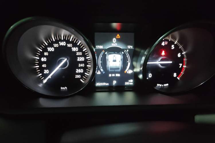 Used Land Rover Range Sport 2016 3.0 SC V6 HSE Instrument Cluster